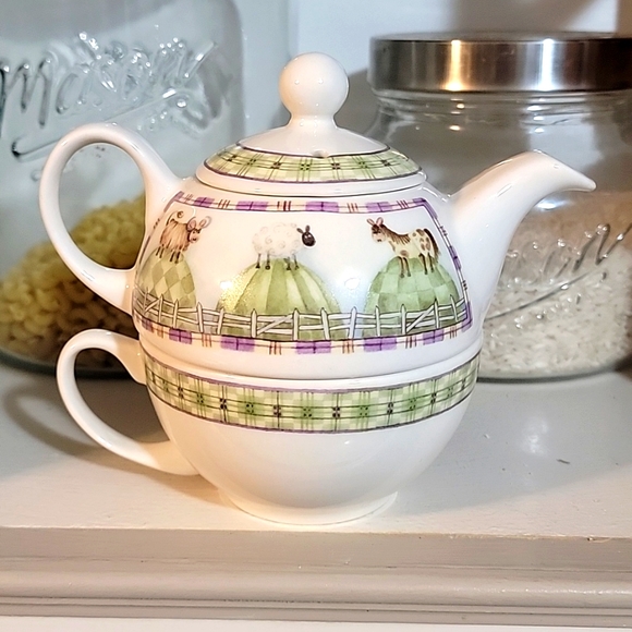 Arthur Wood Kitchen Vintage Cottagecore Teapot Teacup For One